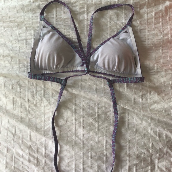 Small purple under armor bikini top - Picture 2 of 3